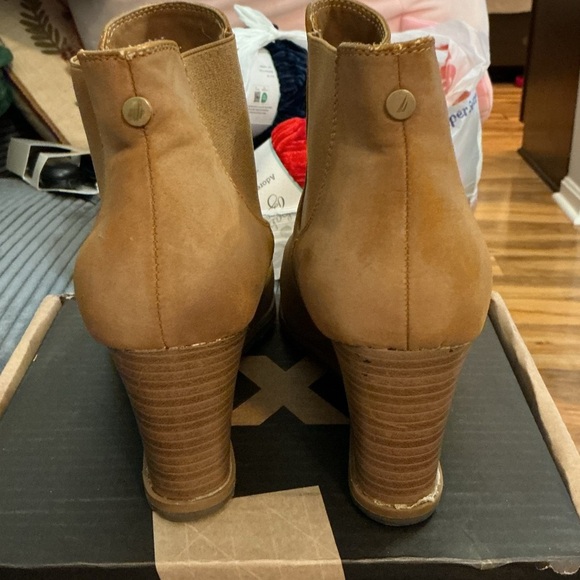Nautica Tan Ankle Booties - Picture 3 of 6